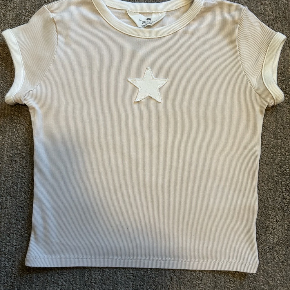 H&M Cream Star Short Sleeve Tee